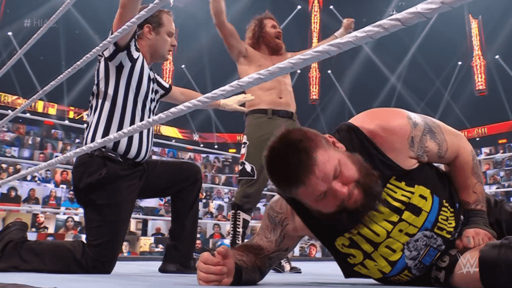 La lucha entre Kevin Owens y Sami Zayn en WWE Hell In A Cell estuvo a punto de ser dentro de la celda