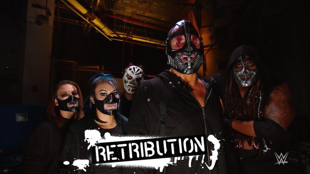 WWE cambia los nombres de dos ex miembros de RETRIBUTION