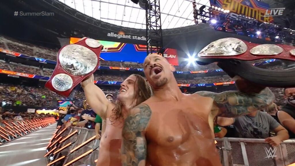 “RKBro” batieron a AJ Styles y Omos para conquistar los Campeonatos en Parejas de RAW