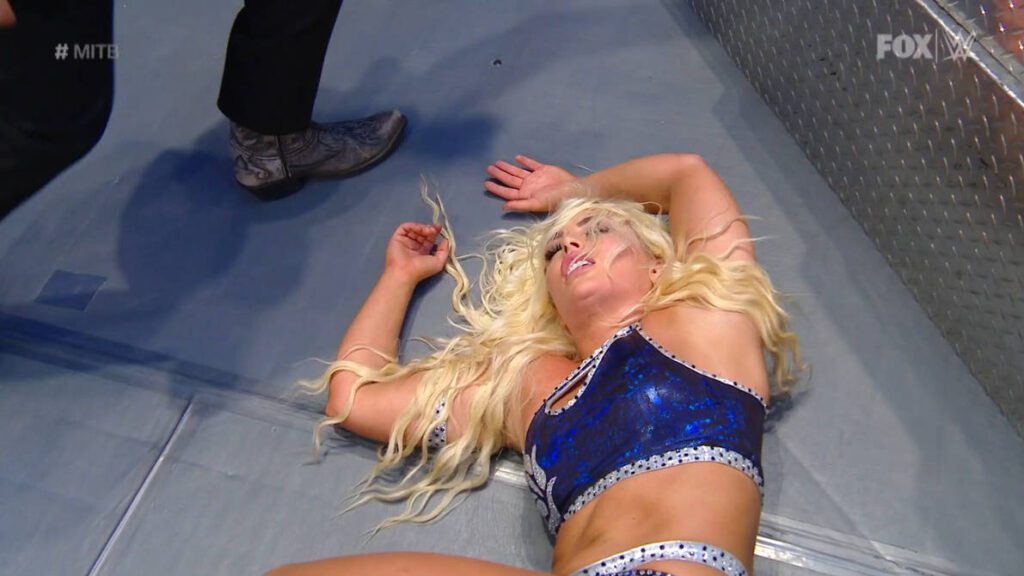 Mandy Rose posiblemente lesionada en las grabaciones de WWE NXT