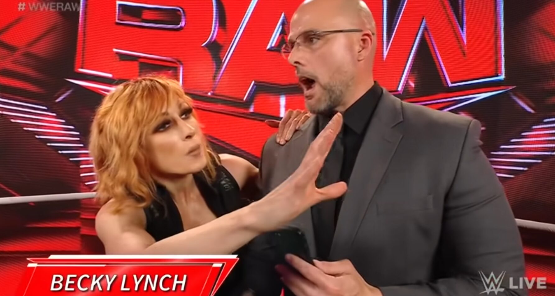 becky lynch segmento adam