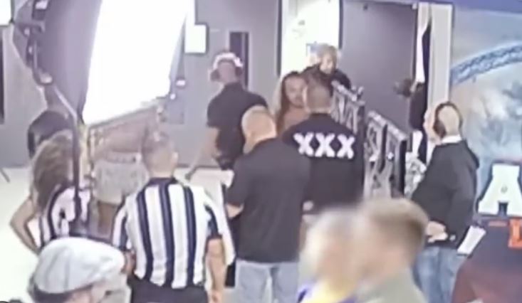 Detalles tras la decisión de AEW en lanzar el video de la pelea CM Punk/Jack Perry en All In y la reacción en WWE